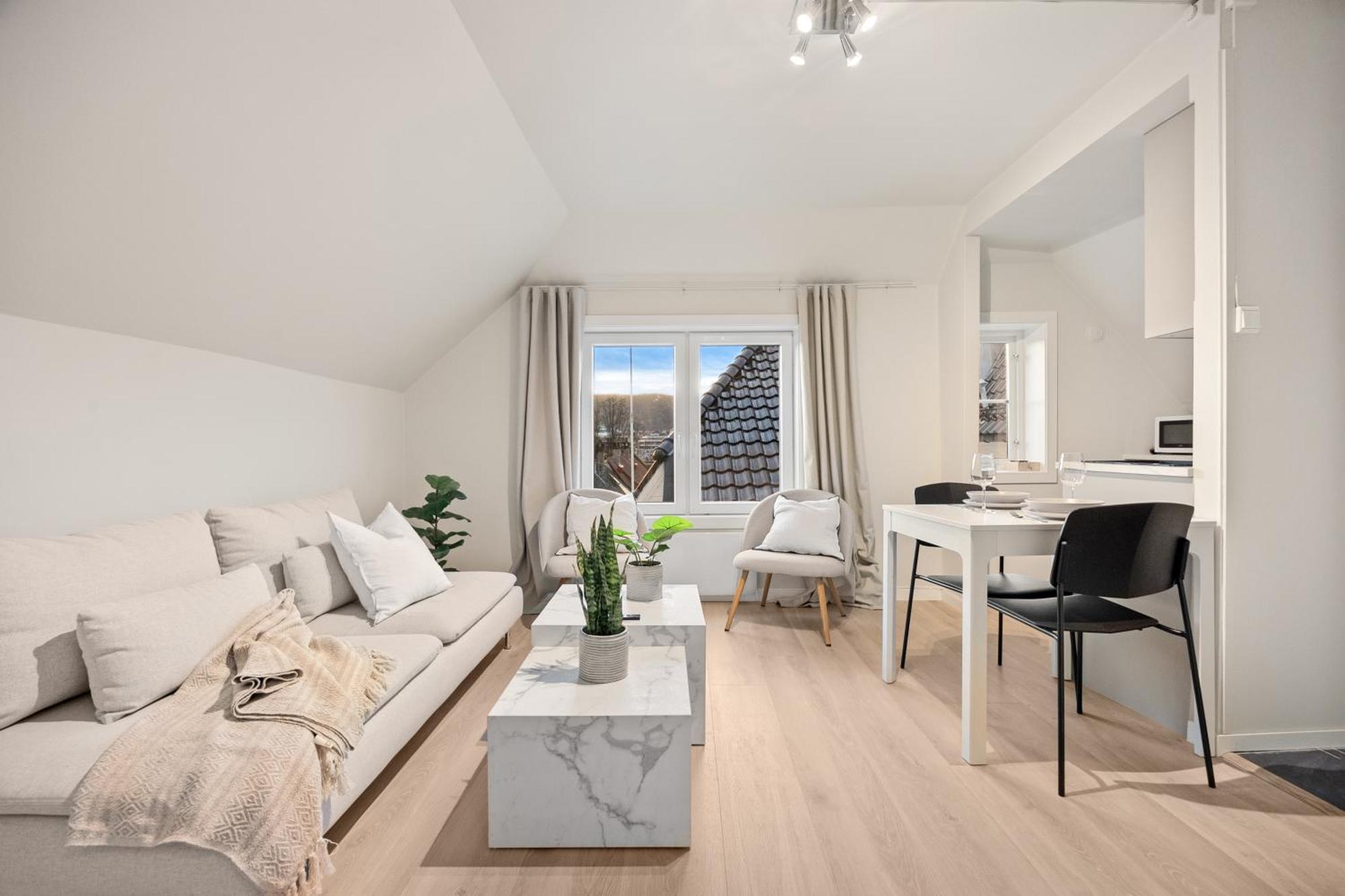 View To Bryggen - Renovated Dec 24 - Historic Cobblestone Street Διαμέρισμα Μπέργκεν Εξωτερικό φωτογραφία
